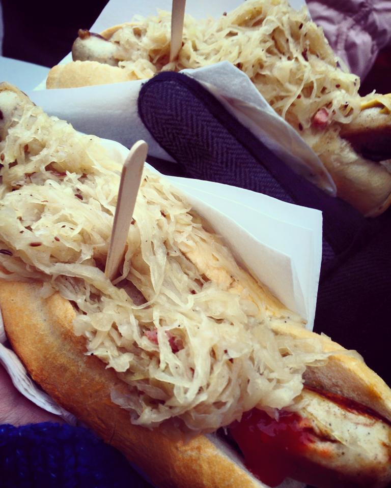 sauerkraut bratwurst
